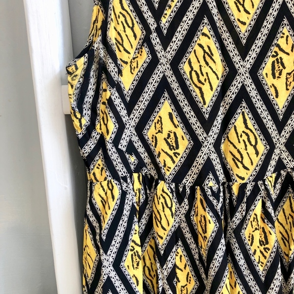 Topshop Yellow Black Diamond Print Fit & Flare 10 - Picture 3 of 7